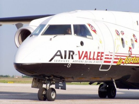 O nouă companie aeriană low-cost